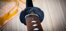 Load image into Gallery viewer, Mukade Ni Katana- NA